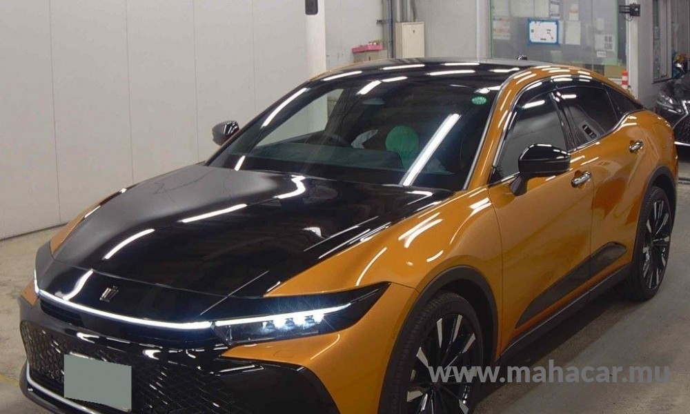 2023 Toyota Crown RS, Orange