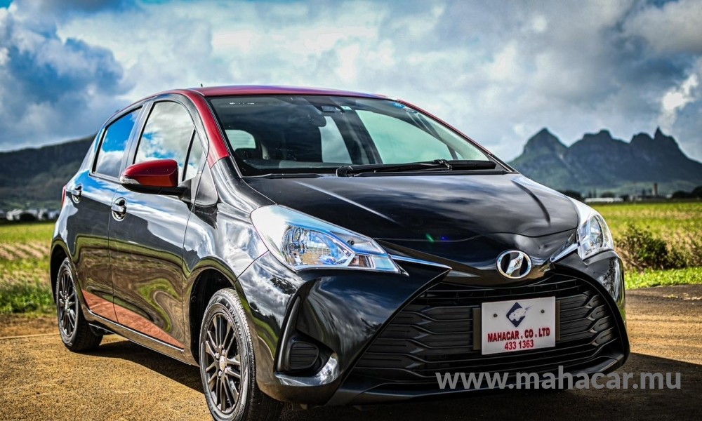 2019 Toyota Vitz, Black