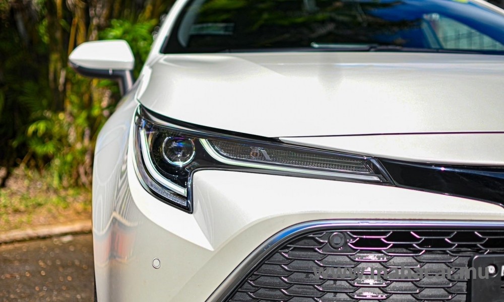 2020 Toyota Corolla photo 3