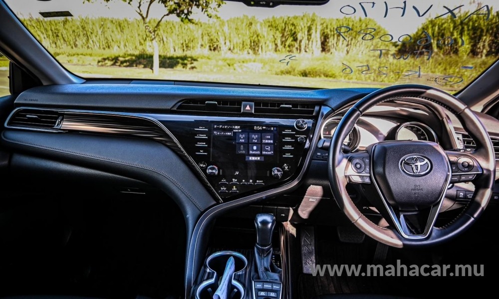 2020 Toyota Camry photo 10