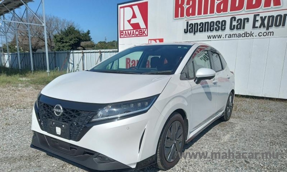 2021 Nissan NOTE E-POWER, White