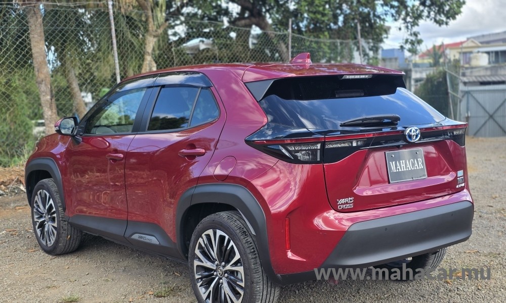 2022 Toyota Yaris Cross Hybrid photo 8
