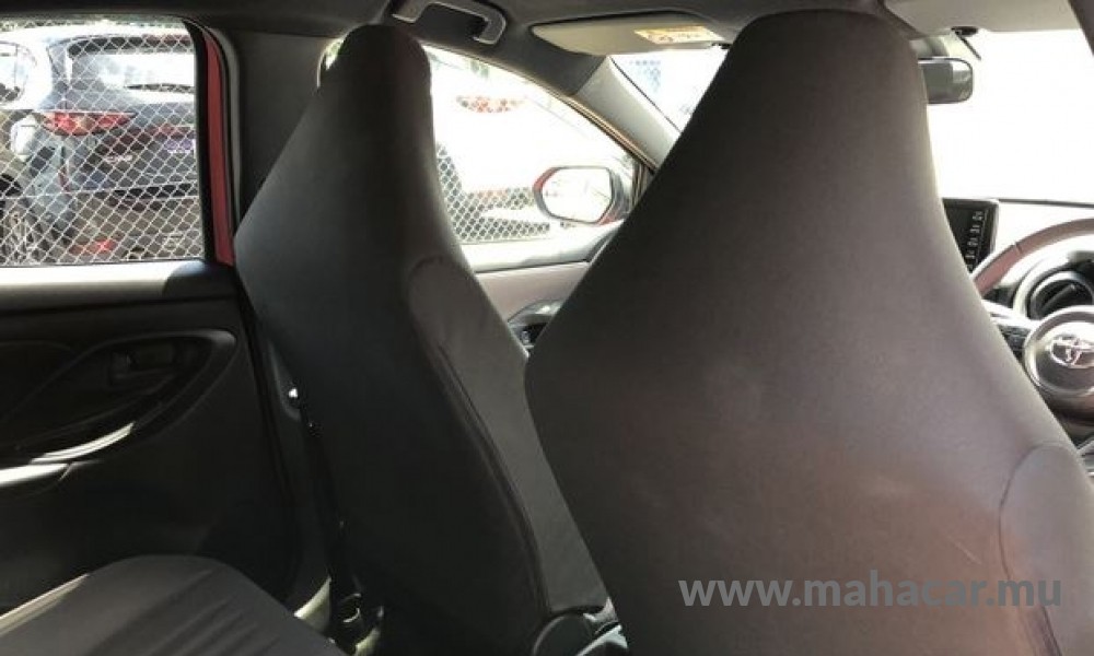 2020 Toyota Yaris photo 7