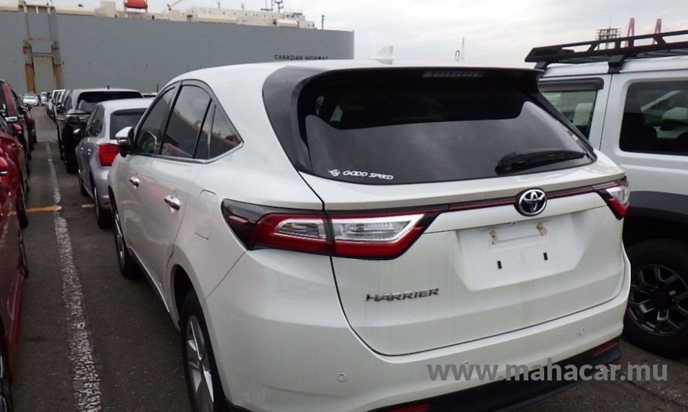 2020 Toyota Harrier photo 4