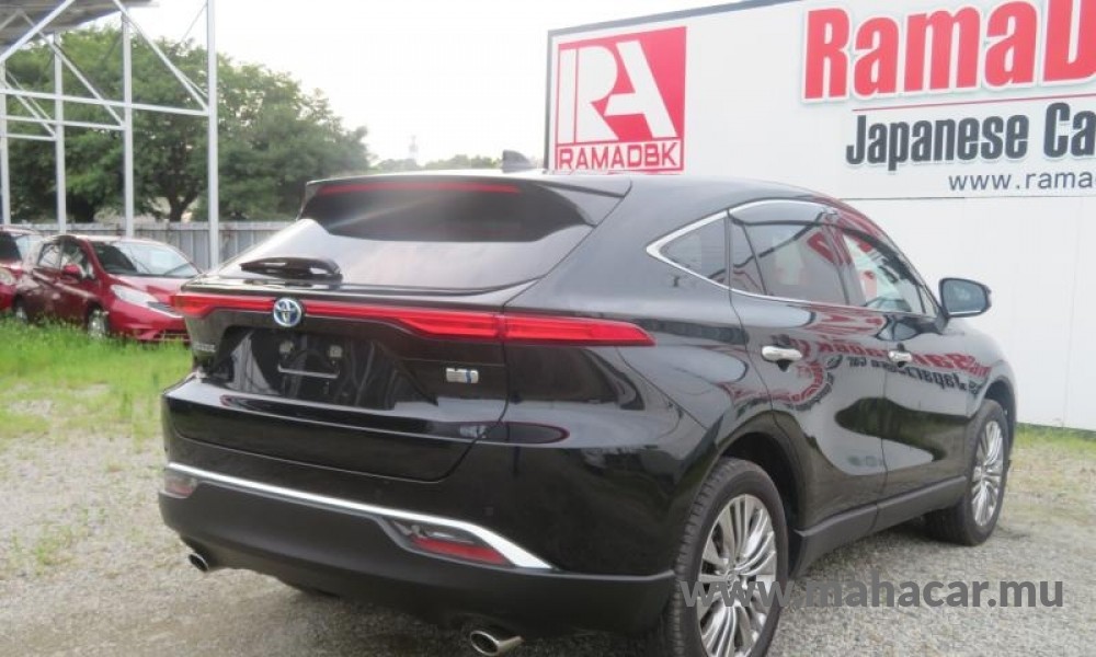 2023 Toyota Harrier photo 4