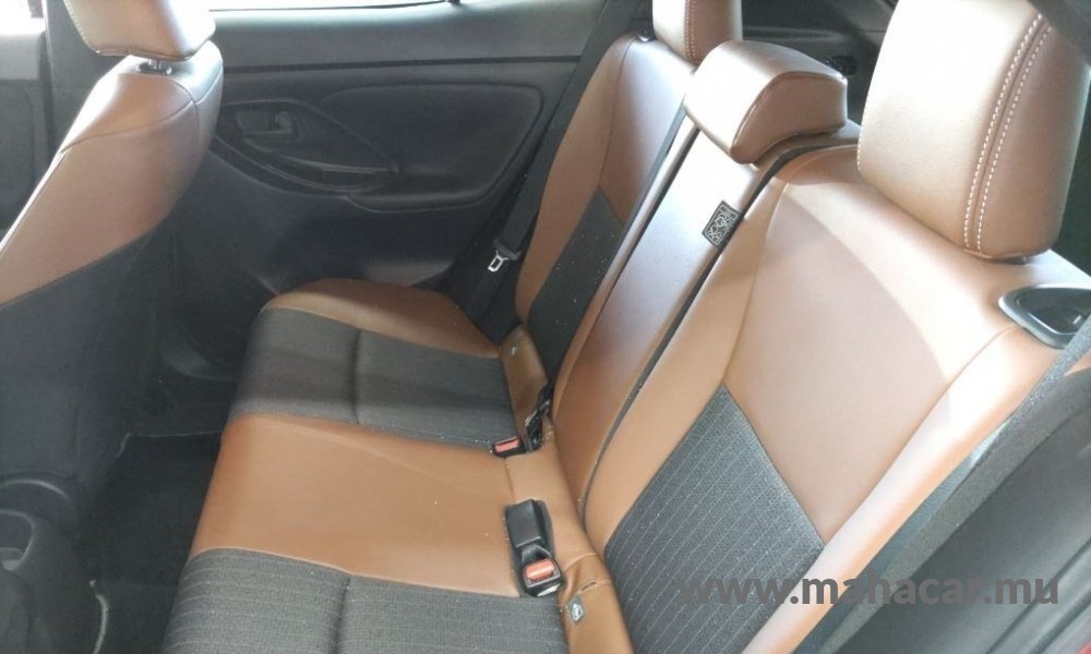 2023 Toyota Yaris Cross photo 2