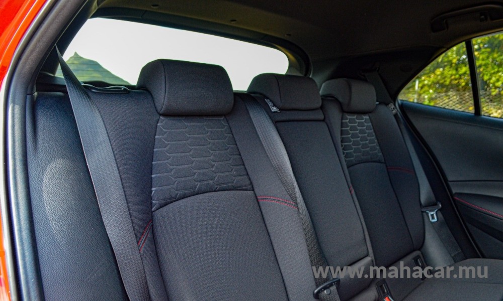 2020 Toyota Corolla photo 6