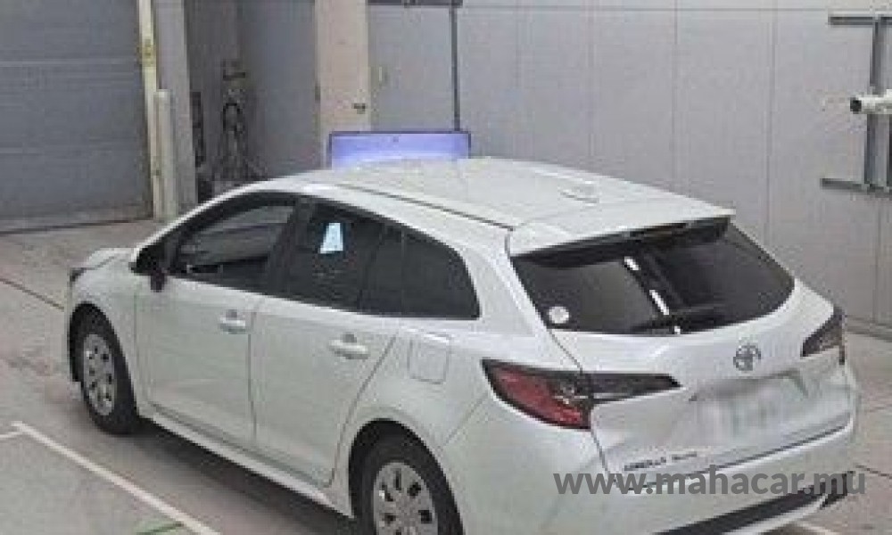 2023 Toyota Corolla Touring photo 2