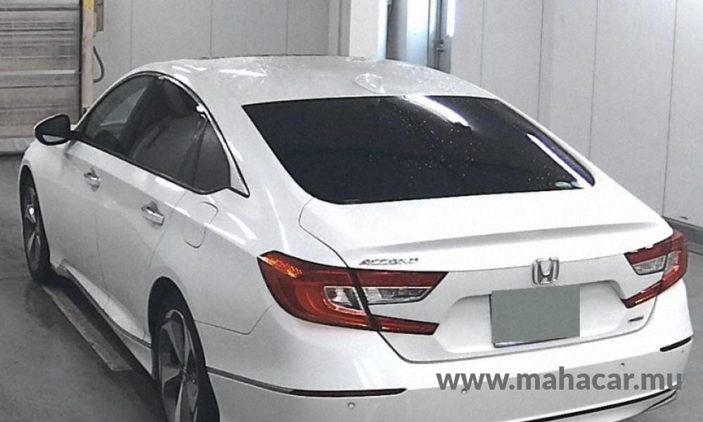 2020 Honda Accord photo 3