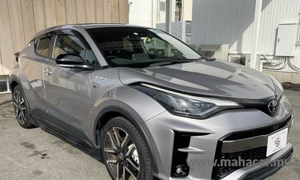 2020 Toyota CHR HYBRID photo 7