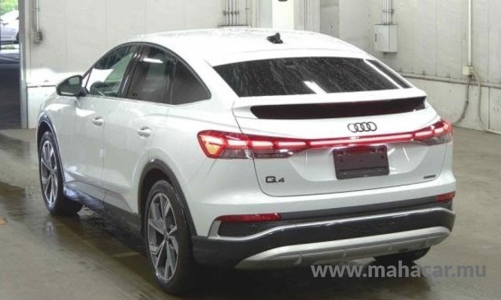 2023 AUDI Q4 photo 5