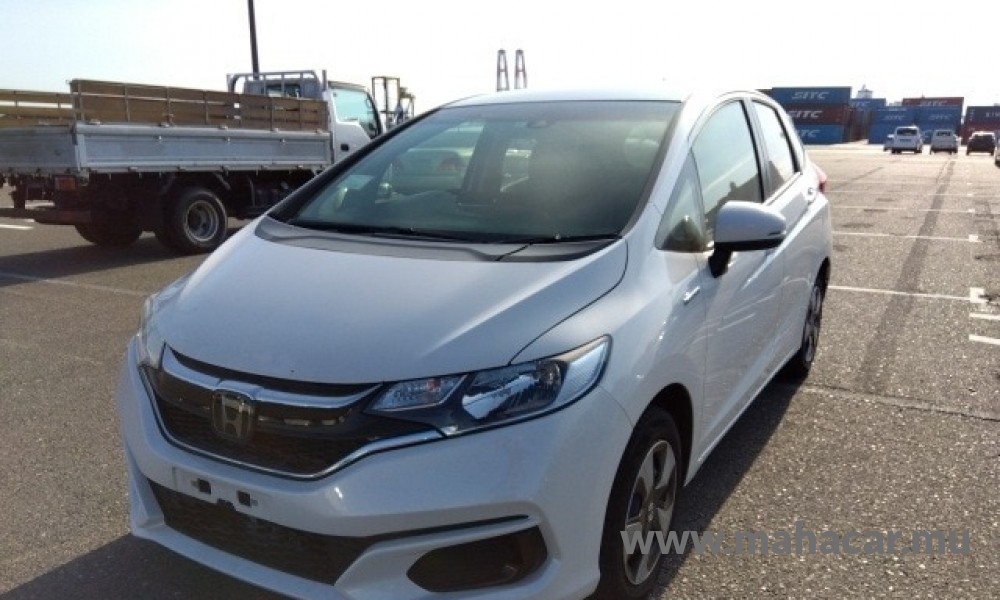 2019 Honda FIT HYBRID, White