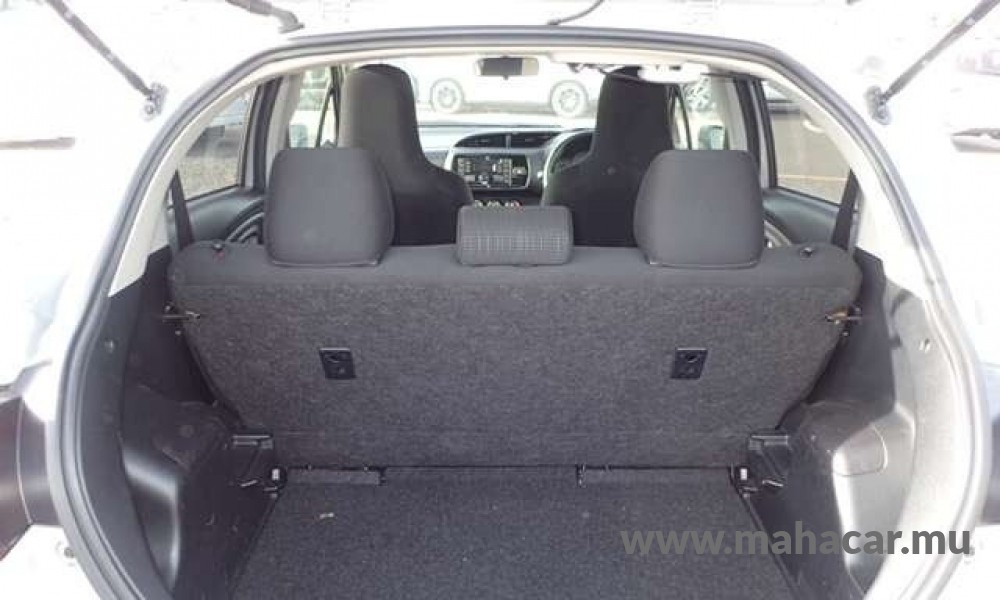2019 Toyota Vitz photo 18