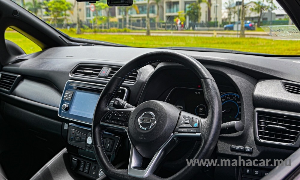 2019 Nissan Leaf X-V photo 3
