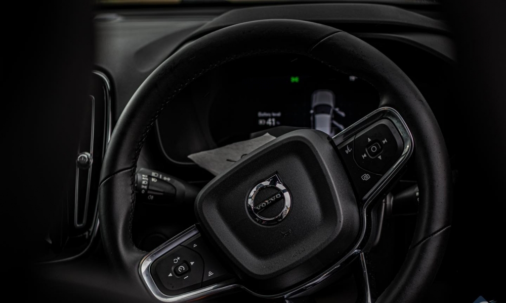 2022 VOLVO XC40 photo 8