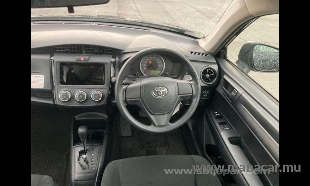 2018 Toyota Corolla Axio photo 5