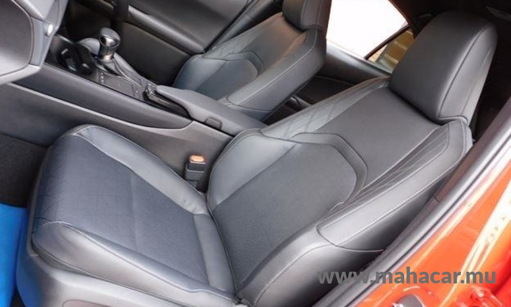 2020 Toyota LEXUS photo 5