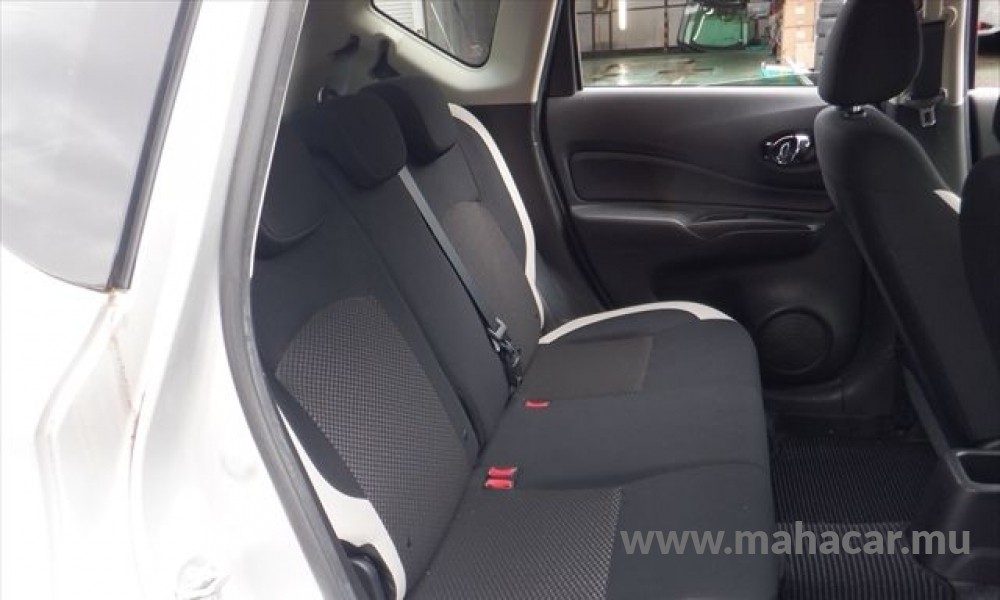 2019 Nissan NOTE E-POWER photo 20