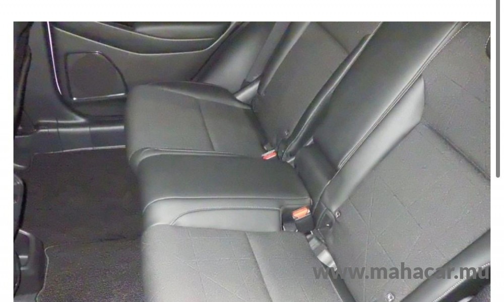 2023 Honda VEZEL Z HYBRID photo 4