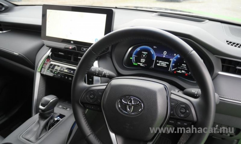 2023 Toyota Harrier photo 6