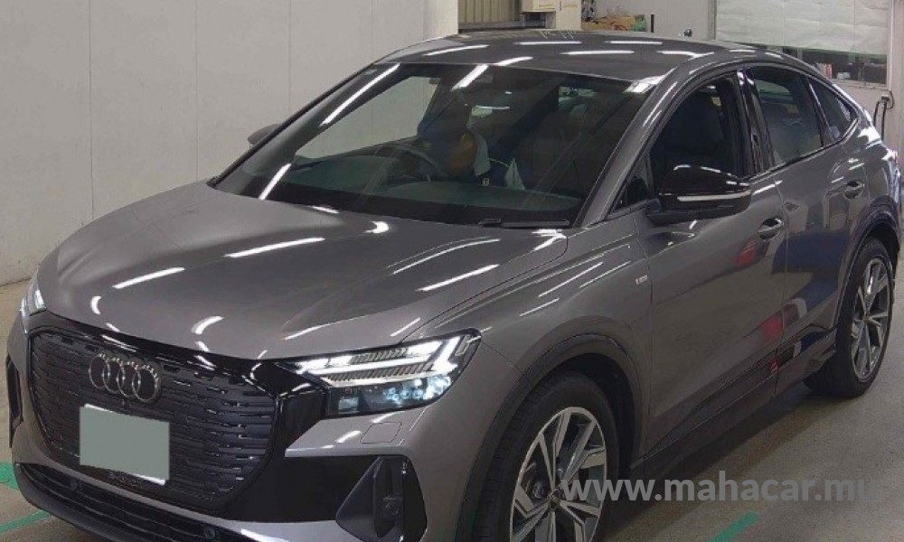 2024 AUDI Q4 45S photo 2
