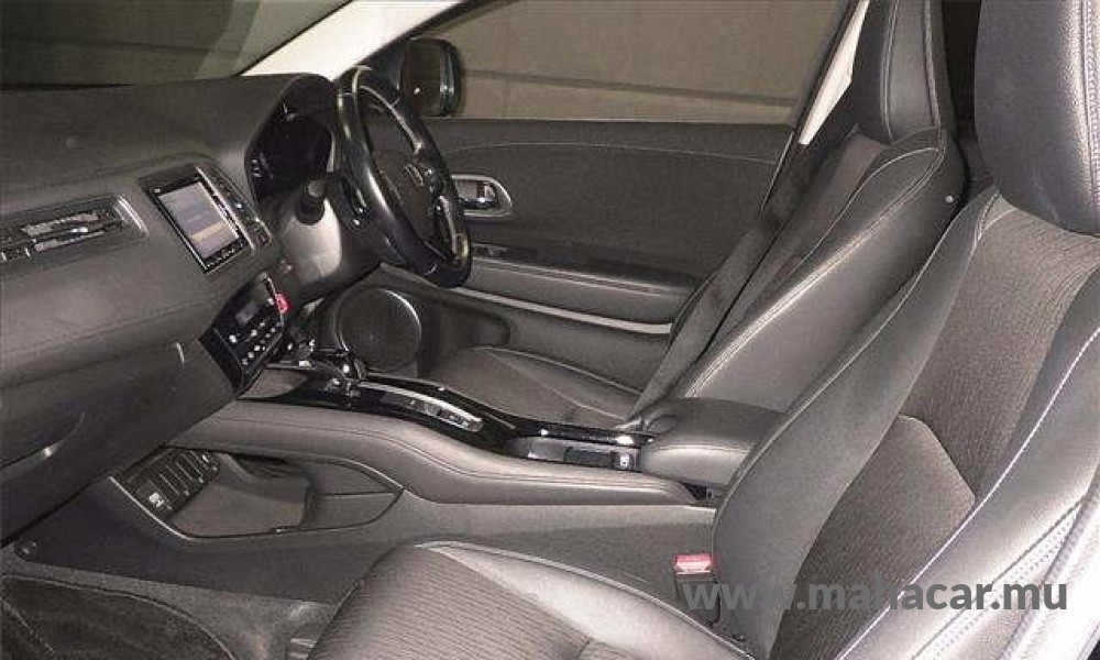 2019 Honda VEZEL HV photo 4