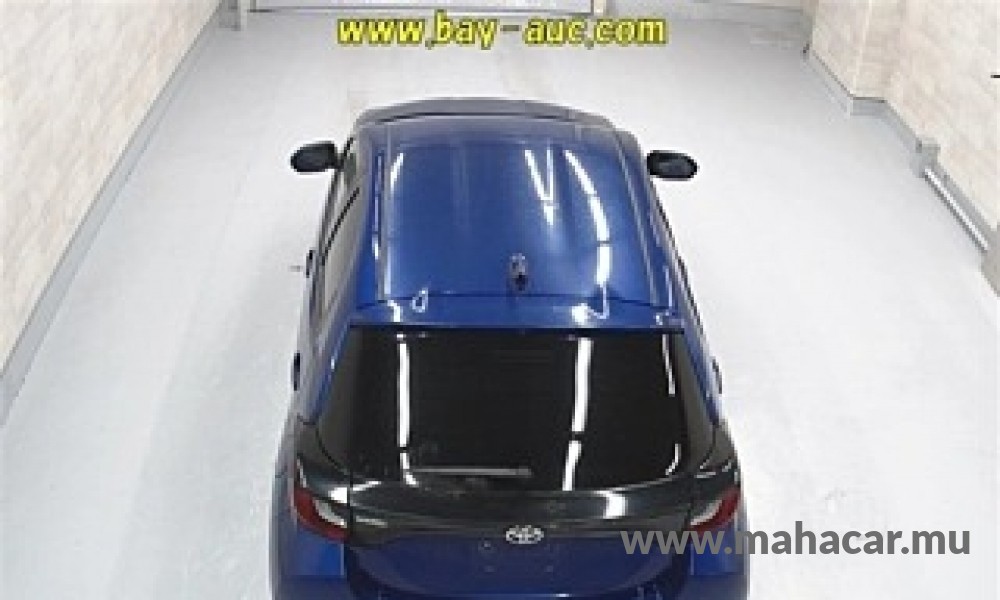 2021 Toyota Yaris photo 4