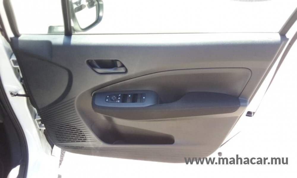 2023 Nissan NOTE E-POWER photo 17