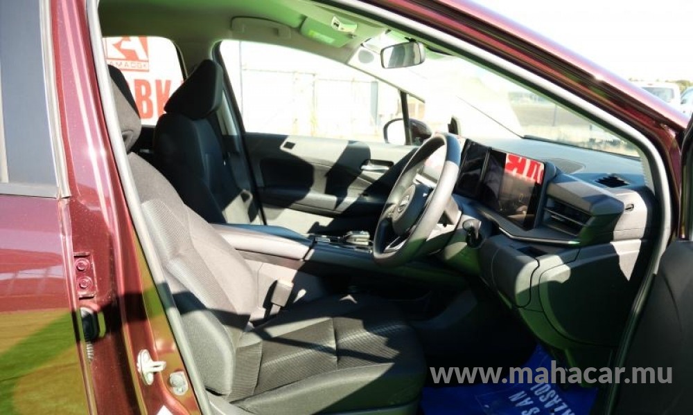 2023 Nissan NOTE E-POWER photo 8