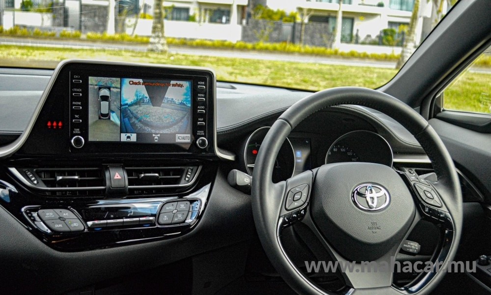 2020 Toyota CHR HYBRID photo 5