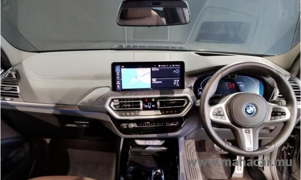2021 BMW iX3 photo 2