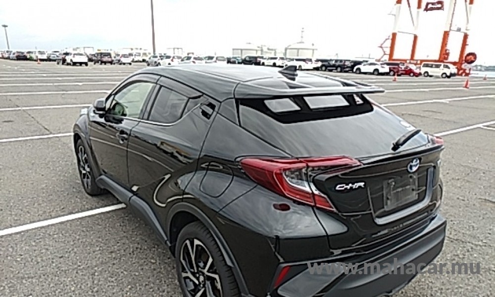 2019 Toyota CHR photo 3