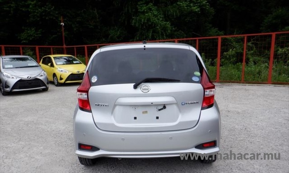 2019 Nissan NOTE E-POWER photo 12