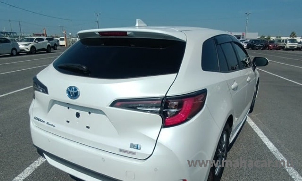 2023 Toyota Corolla Touring Hybrid photo 3