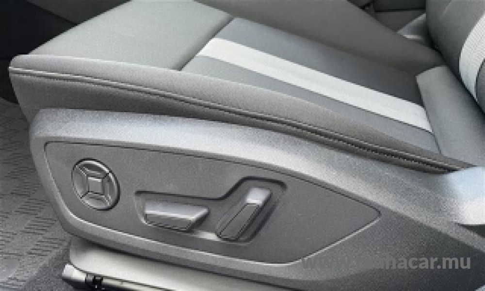 2022 AUDI A3 photo 2