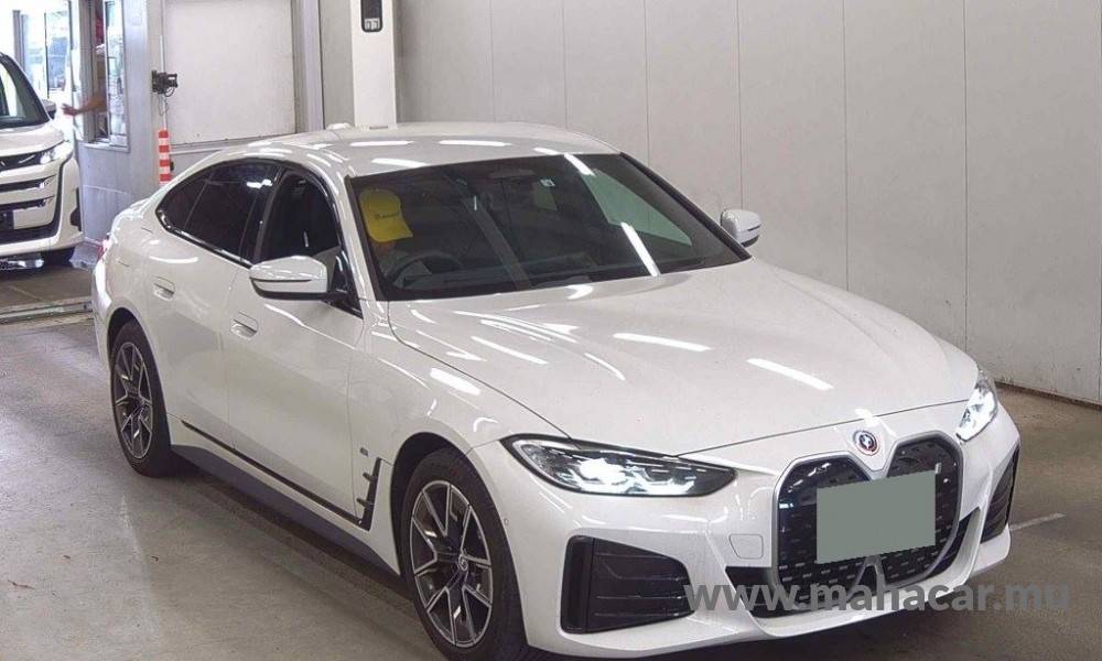 2022 BMW i4 photo 2