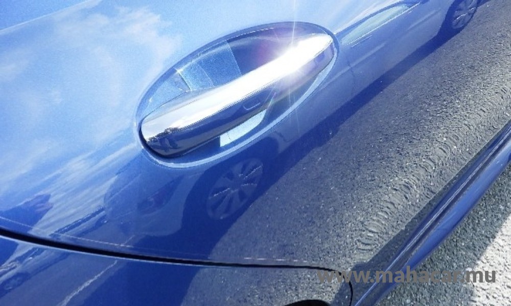 2023 Mercedes C200 photo 7