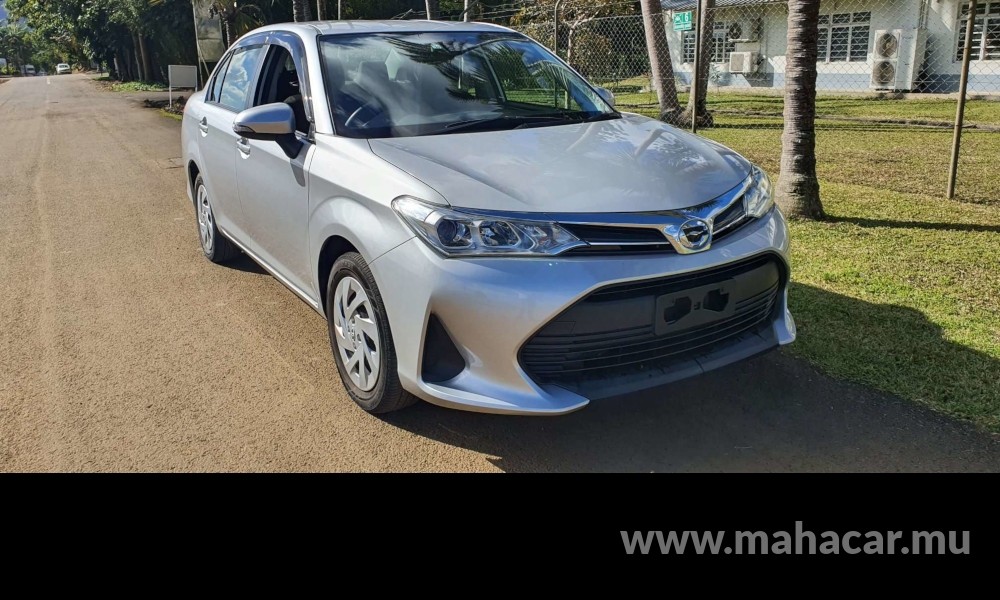 2018 Toyota Corolla Axio, Silver