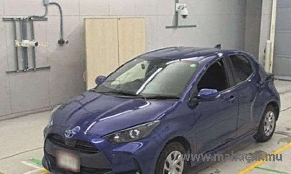 2021 Toyota Yaris Hybrid, Blue