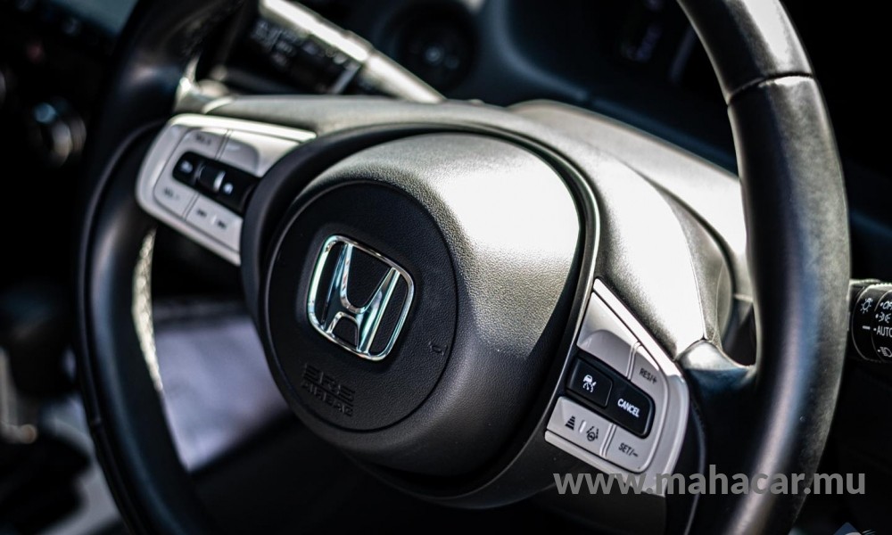 2020 Honda FIT HYBRID photo 5