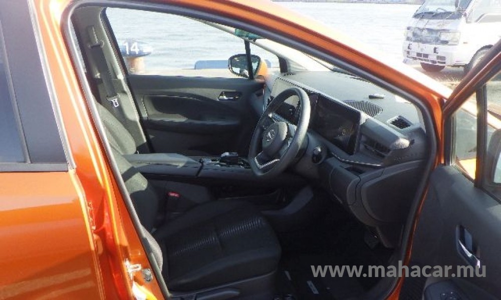 2022 Nissan NOTE E-POWER photo 4