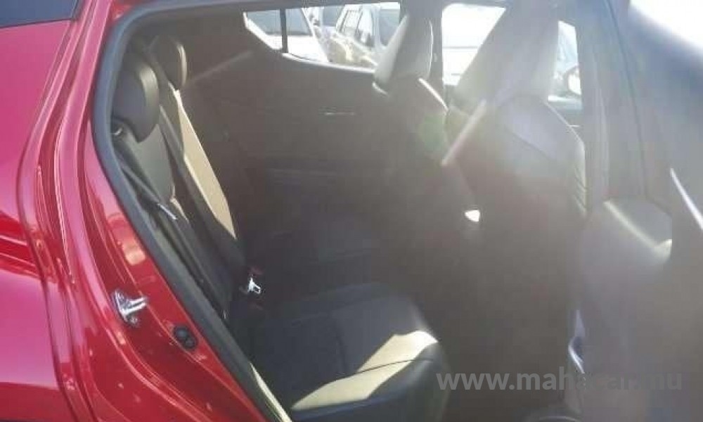 2019 Toyota CHR photo 9