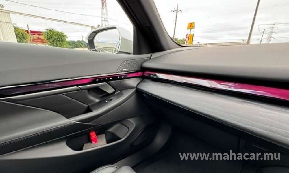 2024 BMW i5 photo 8
