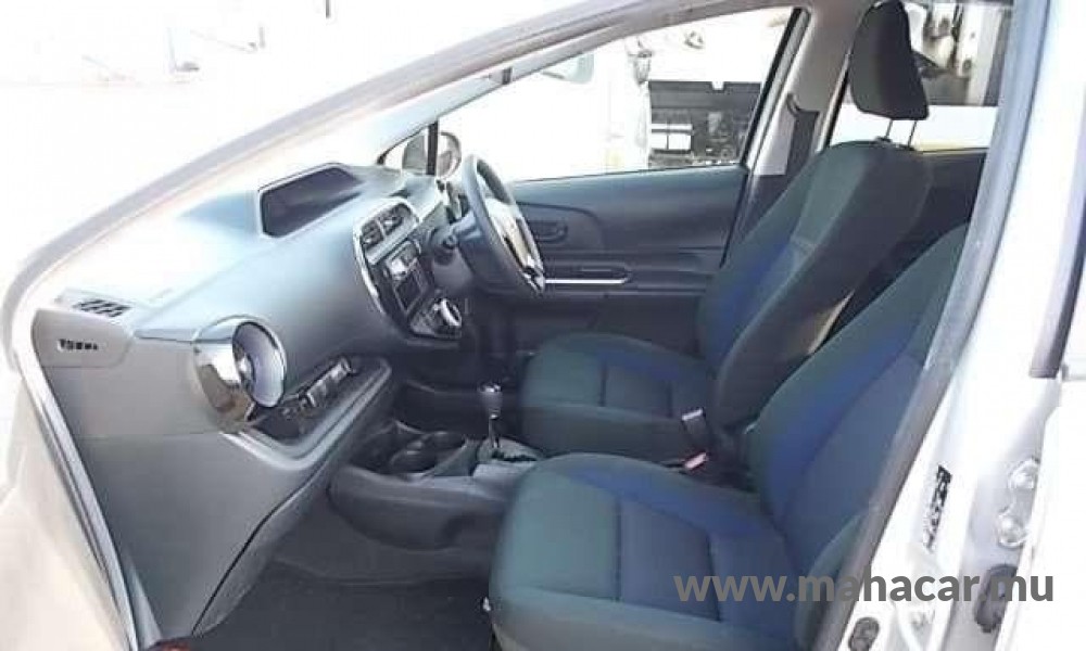 2019 Toyota AQUA photo 15
