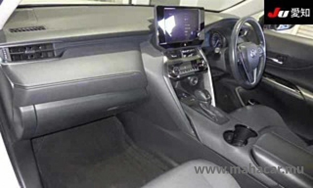 2023 Toyota Harrier photo 3