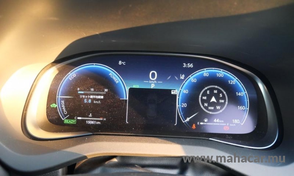 2023 Toyota Harrier photo 12