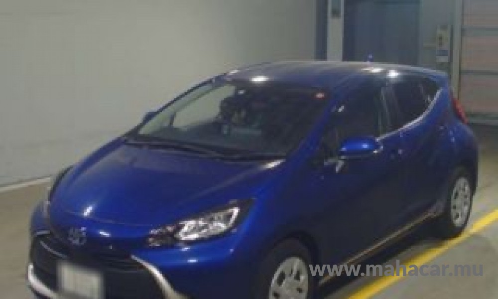 2022 Toyota AQUA, Blue