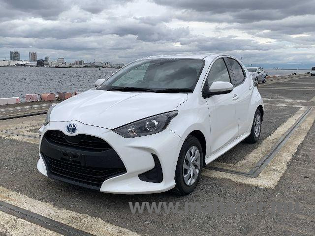 2023 Toyota Yaris Hybrid photo 1