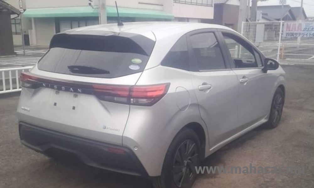 2021 Nissan NOTE E-POWER photo 2