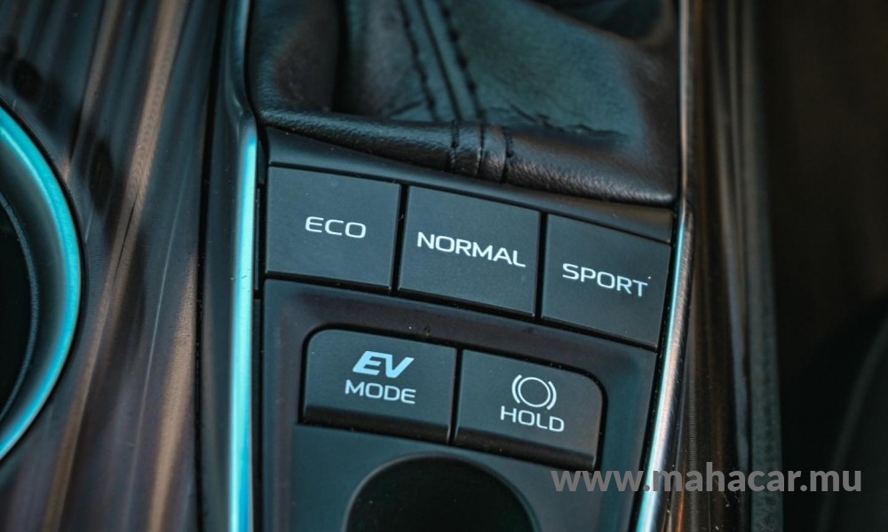 2020 Toyota Camry photo 5